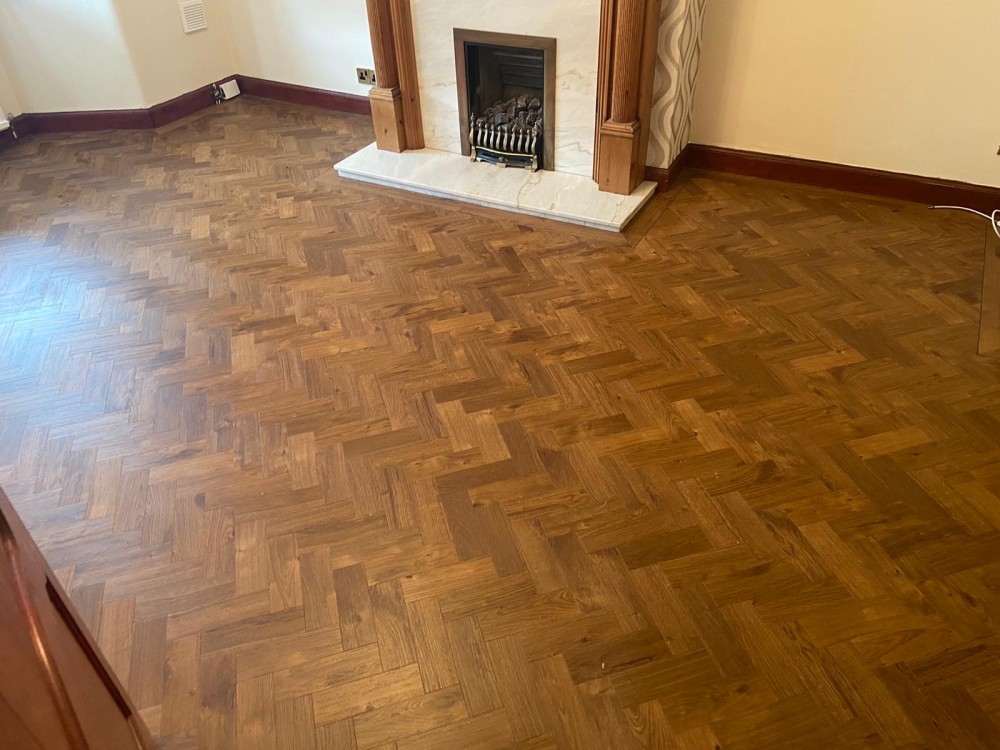 Amtico Spacia 3x9 parquet Royal oak  Gallery Main Photo