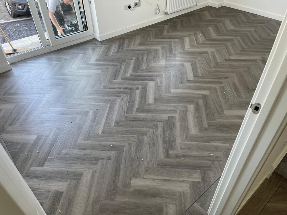 Amtico Spacia 4x18 parquet effect  Gallery Main Photo